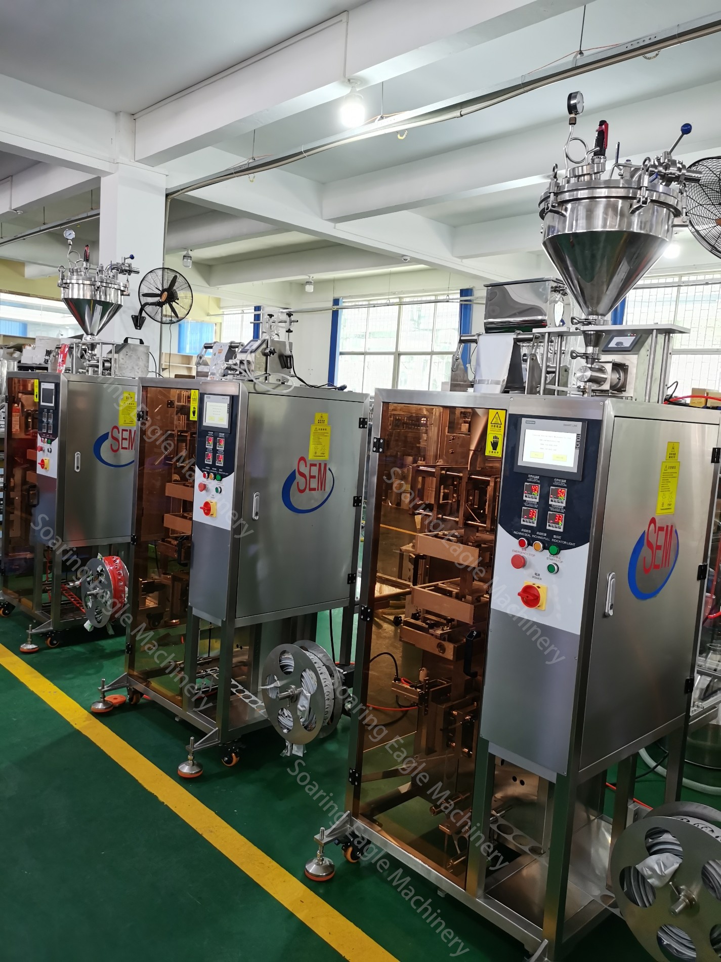 Horizontal Doypack Soy Sauce (liquid) Bag Given Filling Sealing Automatic Sachet Filling Machine 