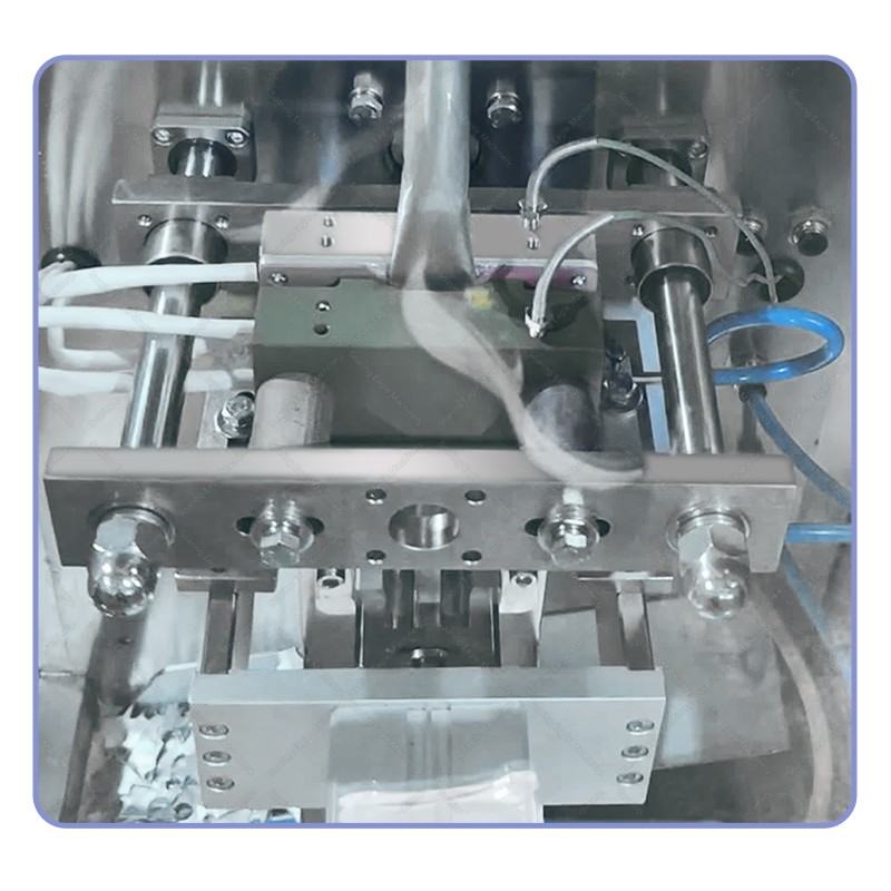 Chocolate sauce vertical sachet packaging machine Chocolate sauce vertical sachet packaging machine