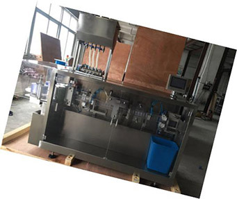 DGS-188 BFS Liquid Packing Machine