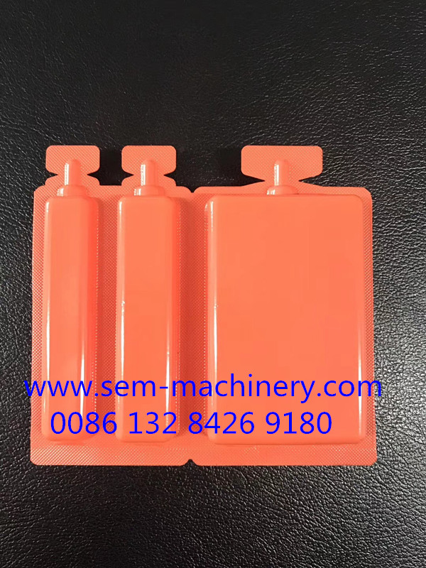 0.5-50ml plastic ampoule liquid packing machine/forming filling cutting machine