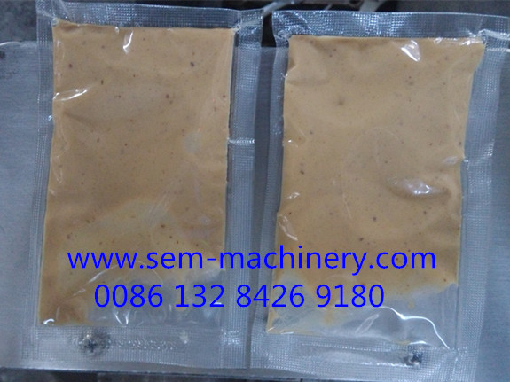 Automatic Peanut Sachet Packing Machine