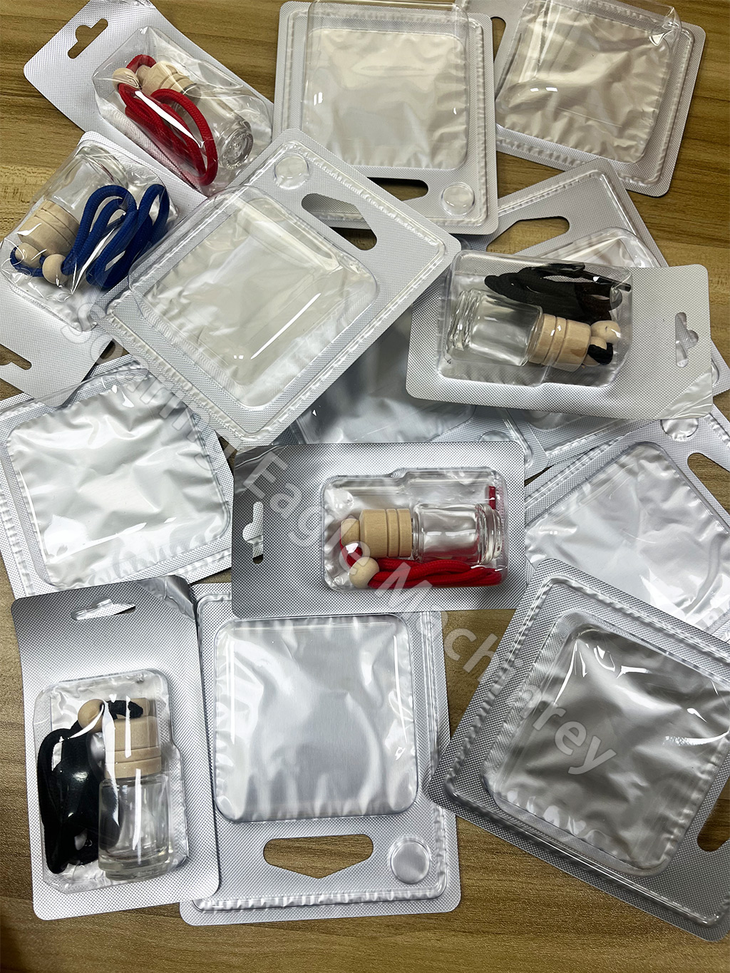Automatic Perfume Blister Packing Machine for Car Air Freshener PVC PET Blister Card Packaging